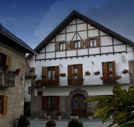Hostal Casa Sario Хауррьета Экстерьер фото